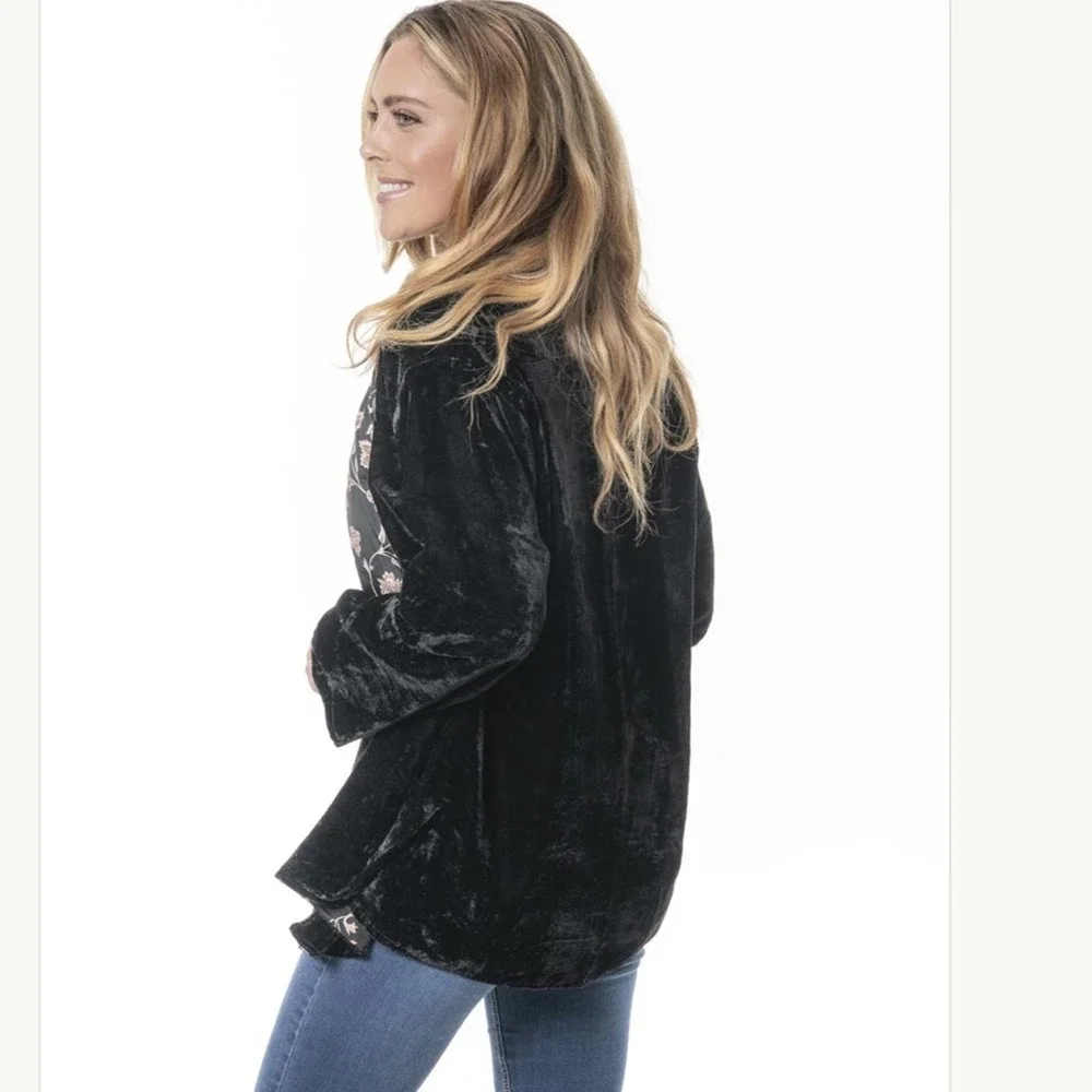 Cienna NWT  Reversible Velvet Jacket Women’s - Size Small/Medium - Picture 3 of 9
